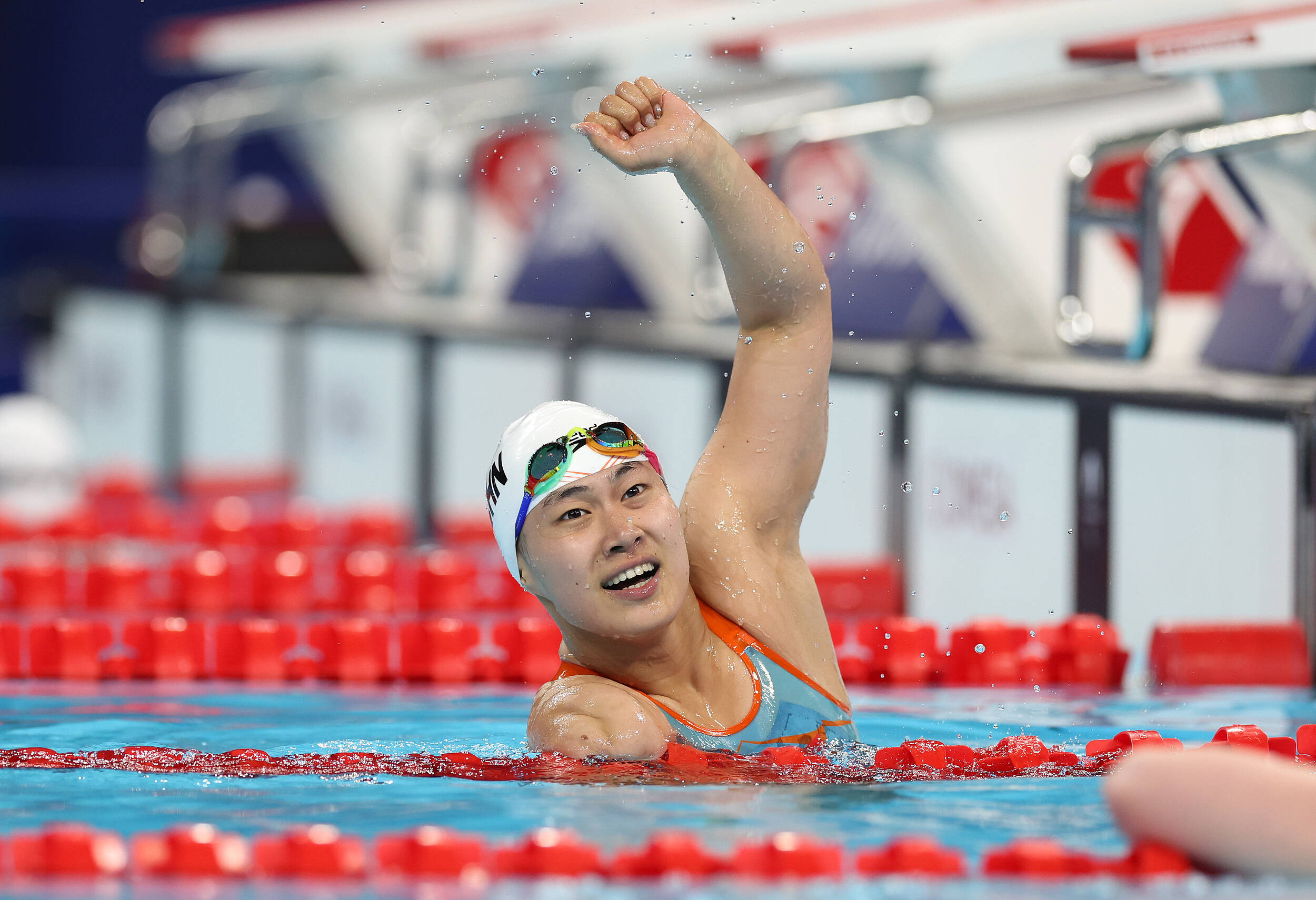 能取决于两 能取决于两